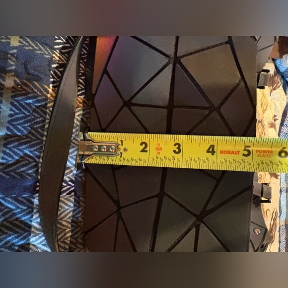 LOVEVOOK tote-style bag geometric lattice design. - Picture 11 of 16